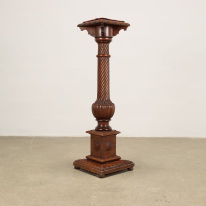 Colonna Reggivaso Neorinascimento