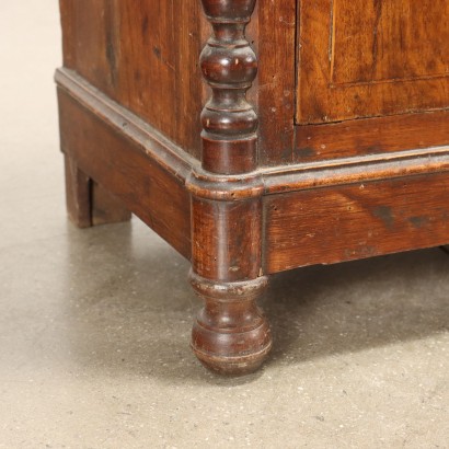 Table de Chevet Noyer Italie XIXe Siècle