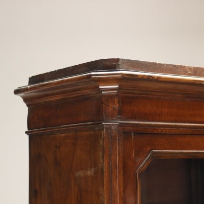 Showcase Umbertino Walnut Italy XIX Century